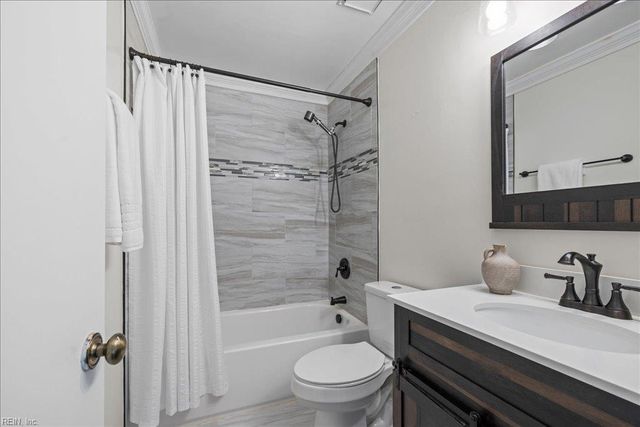 1829 Slalom DR, Virginia Beach, VA 23453