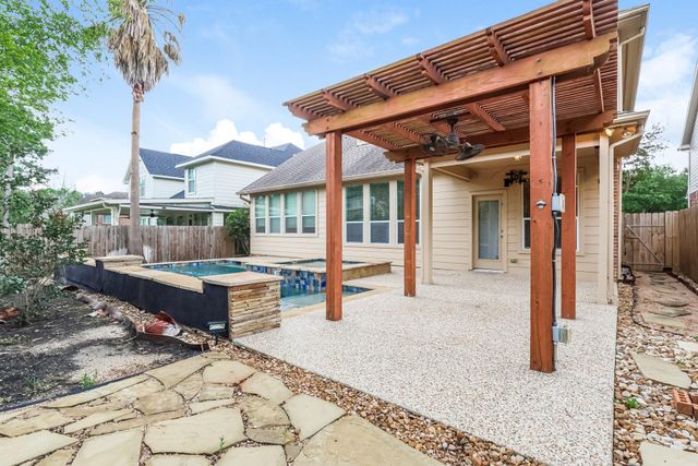 22 Frontera Circle, Spring, TX 77382