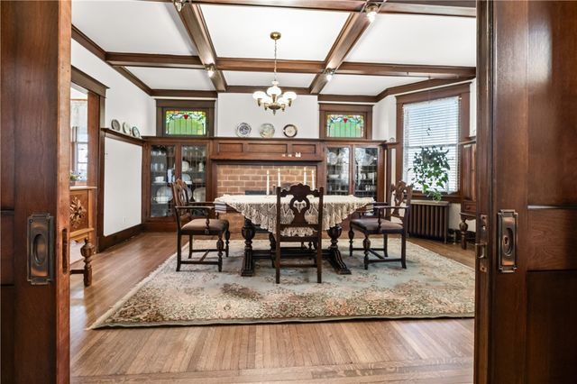 47 Ralston Place, Mt Lebanon, PA 15216