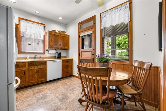 47 Ralston Place, Mt Lebanon, PA 15216