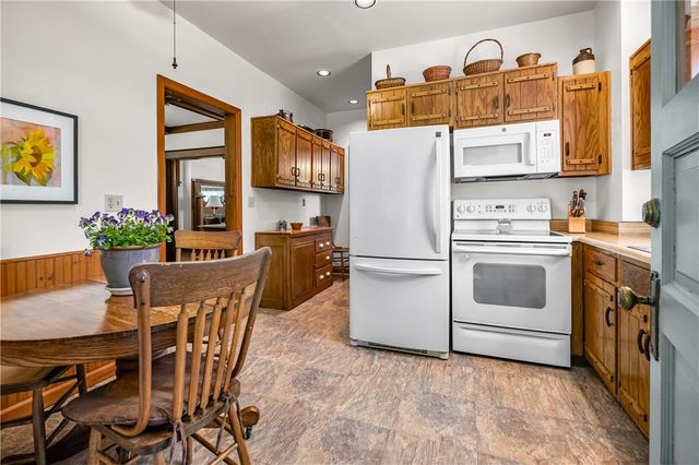 47 Ralston Place, Mt Lebanon, PA 15216