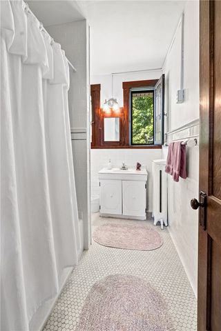 47 Ralston Place, Mt Lebanon, PA 15216