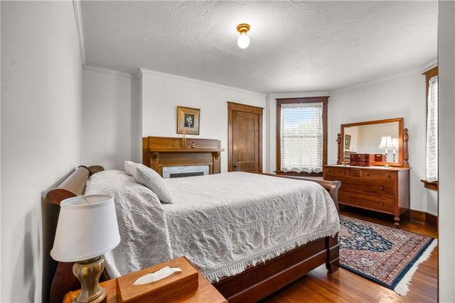 47 Ralston Place, Mt Lebanon, PA 15216