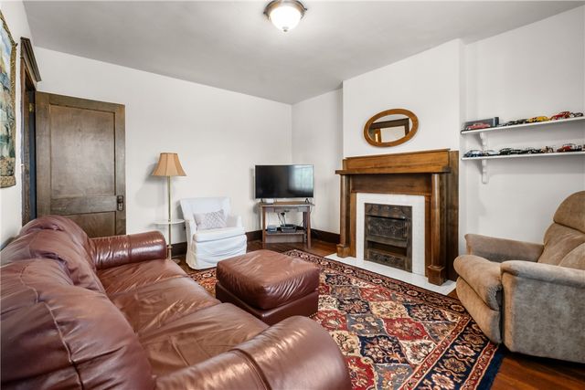 47 Ralston Place, Mt Lebanon, PA 15216