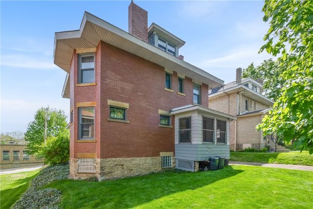 47 Ralston Place, Mt Lebanon, PA 15216