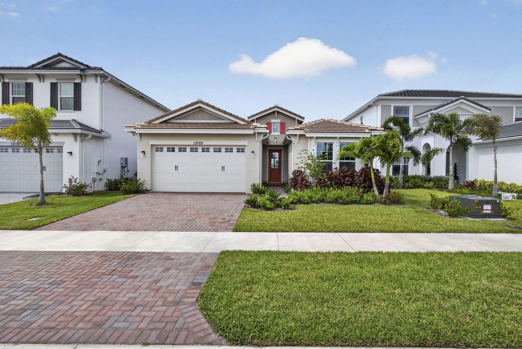 13722 Spruce Pine Drive, Westlake, FL 33470