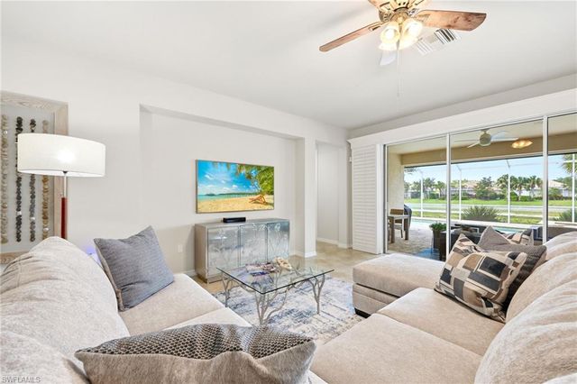 8628 Palermo CT, Naples, FL 34114