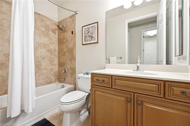 8628 Palermo CT, Naples, FL 34114