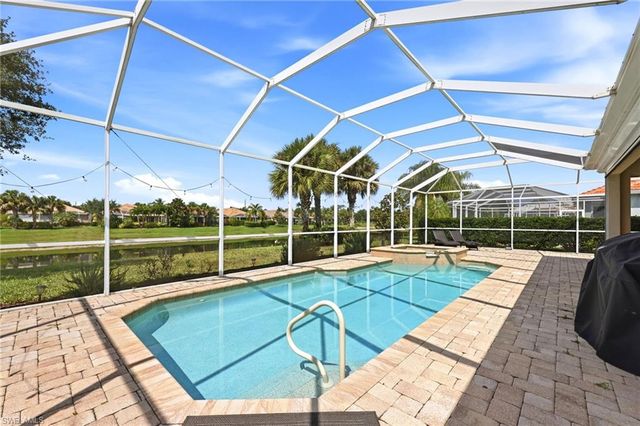 8628 Palermo CT, Naples, FL 34114