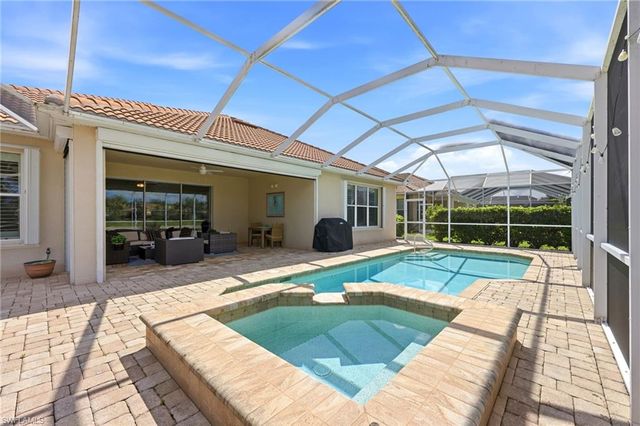 8628 Palermo CT, Naples, FL 34114