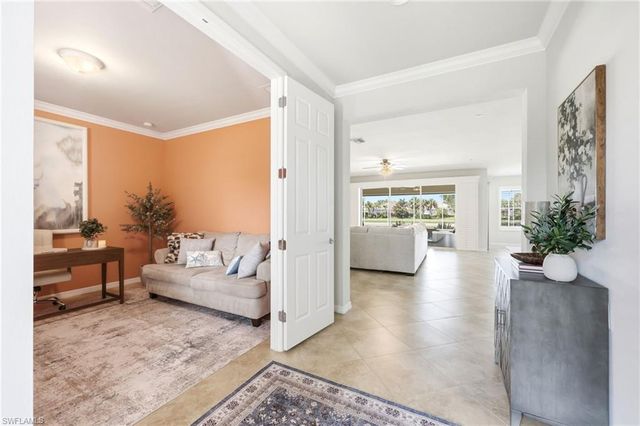 8628 Palermo CT, Naples, FL 34114