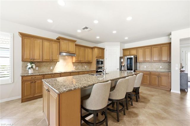 8628 Palermo CT, Naples, FL 34114