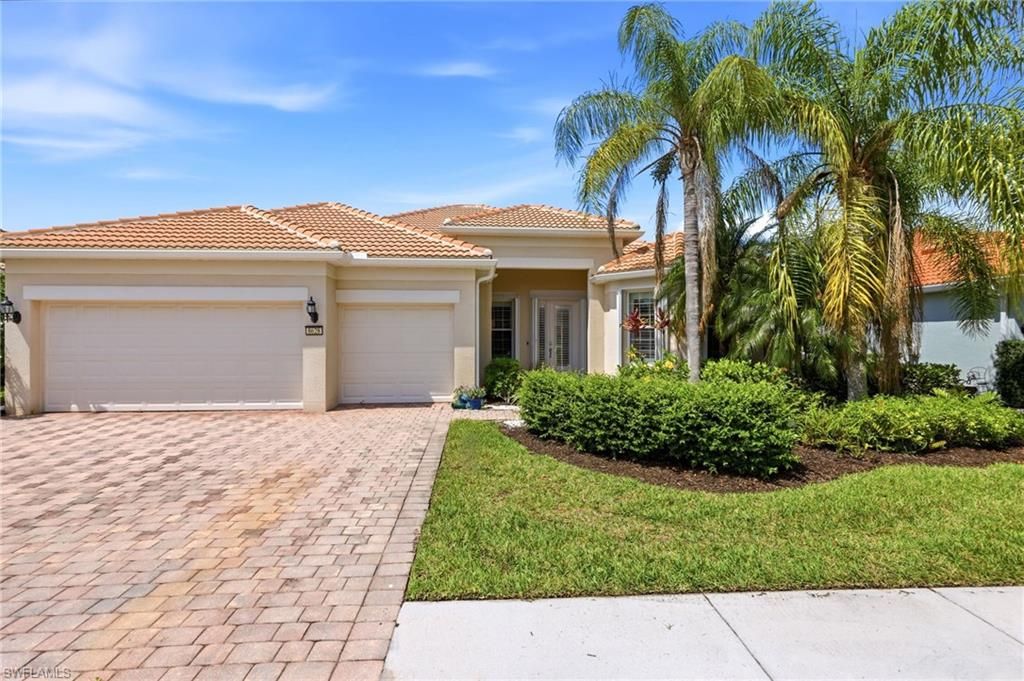 8628 Palermo CT, Naples, FL 34114