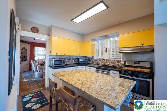 309 North 10th Street, Easton, PA 18042