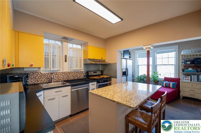 309 North 10th Street, Easton, PA 18042