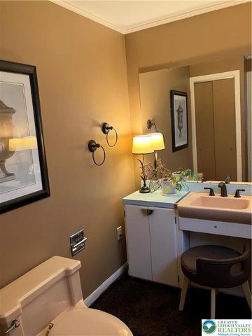 309 North 10th Street, Easton, PA 18042