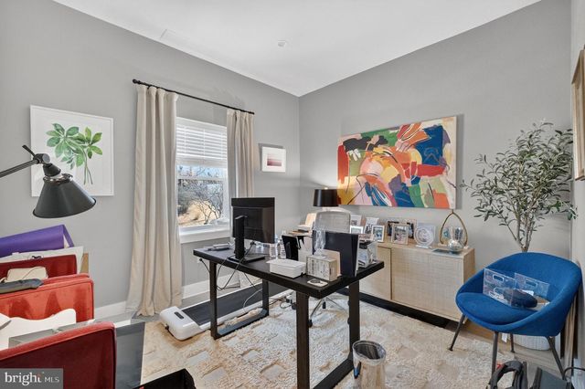 7121 W GREENVALE PKWY, Chevy Chase, MD 20815