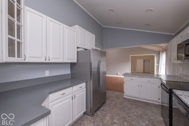 8155 N Richardt Avenue, Indianapolis, IN 46256