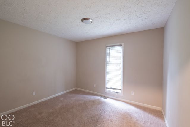 8155 N Richardt Avenue, Indianapolis, IN 46256