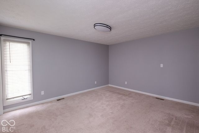 8155 N Richardt Avenue, Indianapolis, IN 46256