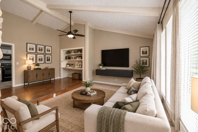 8155 N Richardt Avenue, Indianapolis, IN 46256