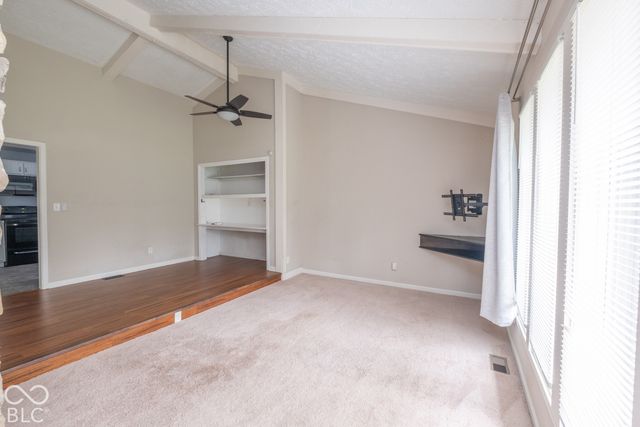 8155 N Richardt Avenue, Indianapolis, IN 46256