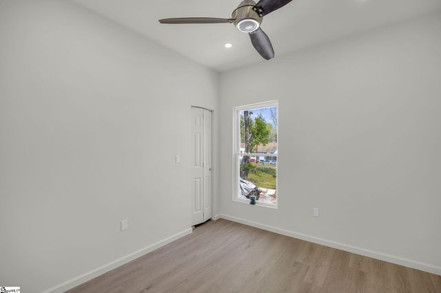 26 Pearl Street, Ware Shoals, SC 29692