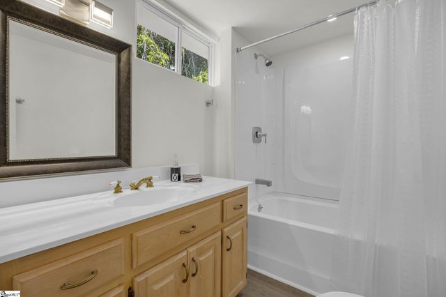 26 Pearl Street, Ware Shoals, SC 29692