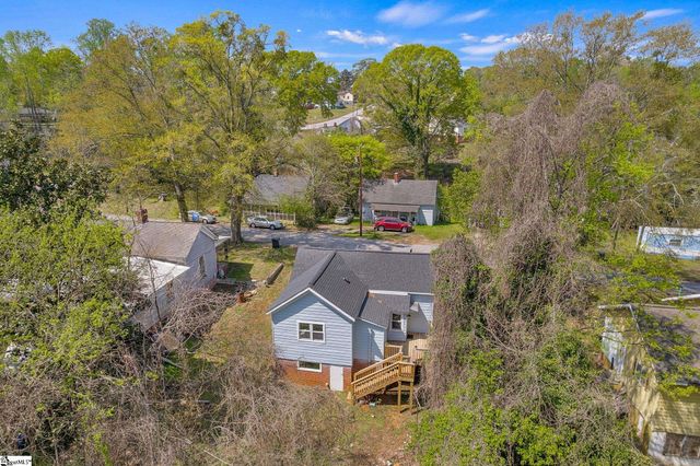 26 Pearl Street, Ware Shoals, SC 29692