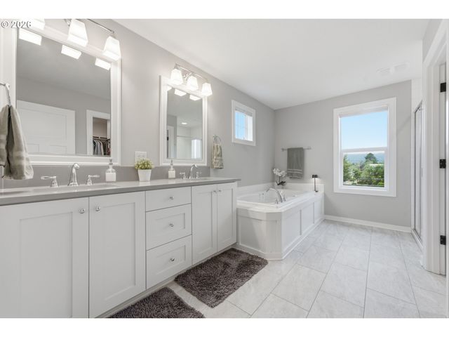 7359 N MONTEITH Ave, Portland, OR 97203