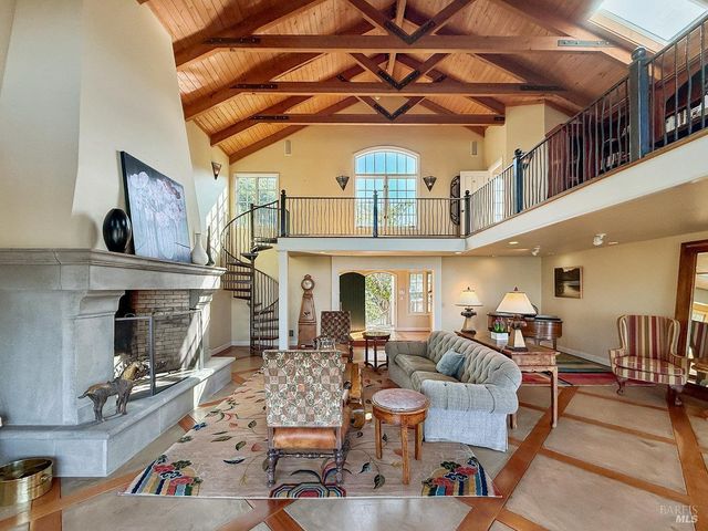 1000 Wolf Ridge Rd, Glen Ellen, CA 95442