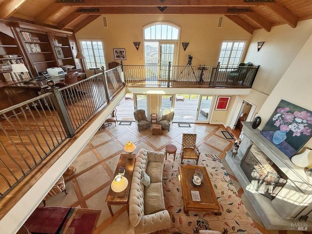 1000 Wolf Ridge Rd, Glen Ellen, CA 95442