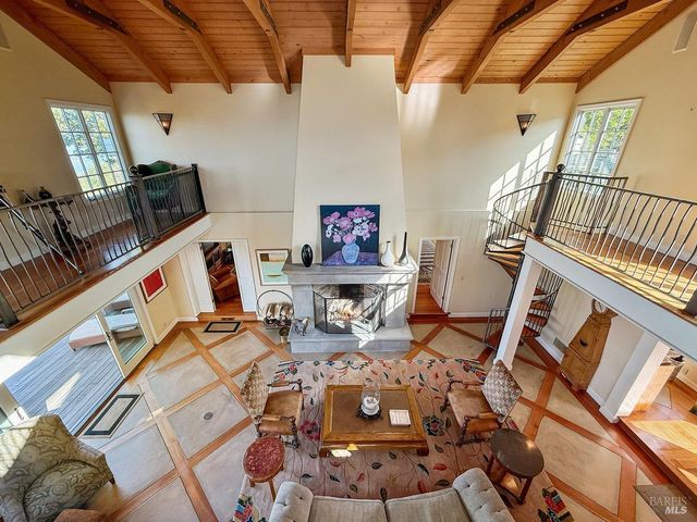 1000 Wolf Ridge Rd, Glen Ellen, CA 95442