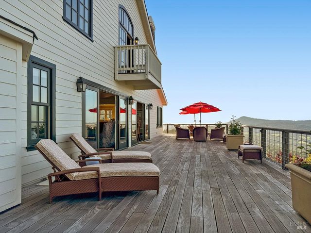 1000 Wolf Ridge Rd, Glen Ellen, CA 95442