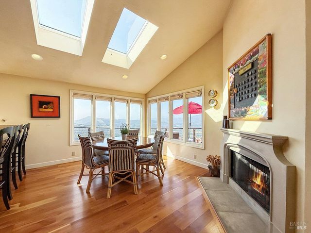 1000 Wolf Ridge Rd, Glen Ellen, CA 95442