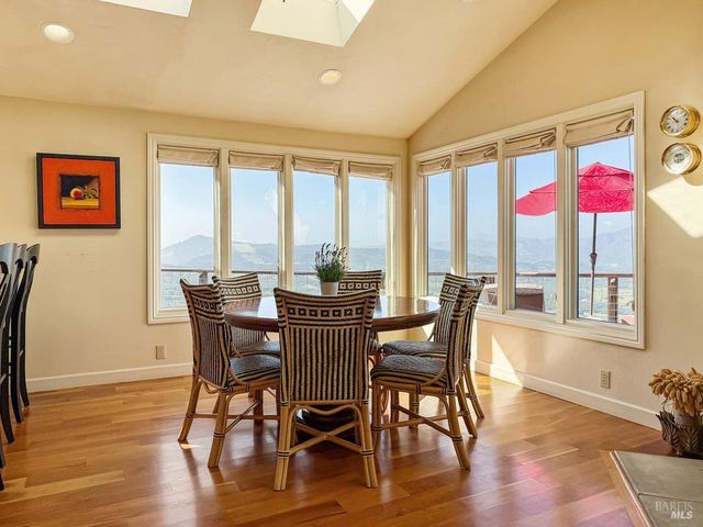 1000 Wolf Ridge Rd, Glen Ellen, CA 95442