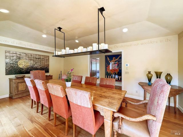 1000 Wolf Ridge Rd, Glen Ellen, CA 95442