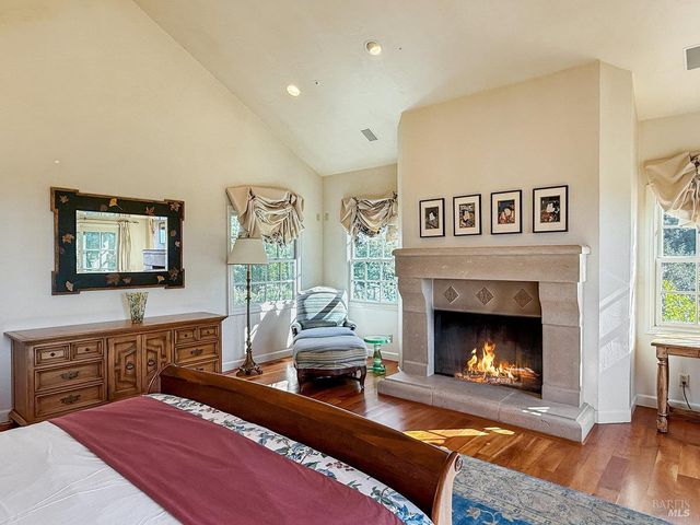 1000 Wolf Ridge Rd, Glen Ellen, CA 95442