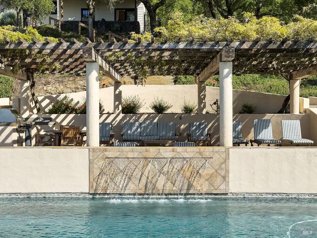 1000 Wolf Ridge Rd, Glen Ellen, CA 95442