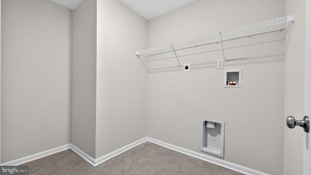 10 N PACKARD, Hammonton, NJ 08037