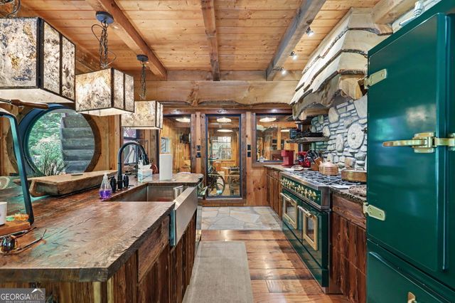 17 Water Wheel Lane, Rabun Gap, GA 30568