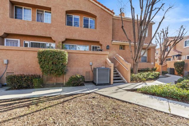 13806 Pinkard Way Unit 40, El Cajon, CA 92021