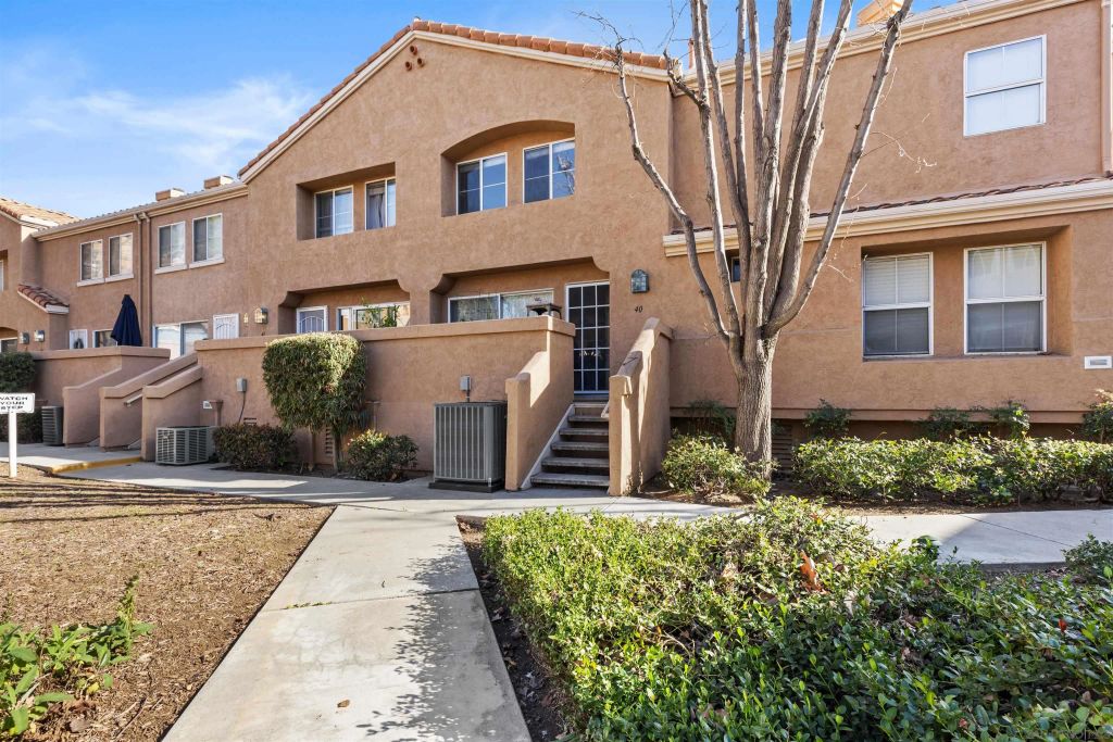 13806 Pinkard Way Unit 40, El Cajon, CA 92021