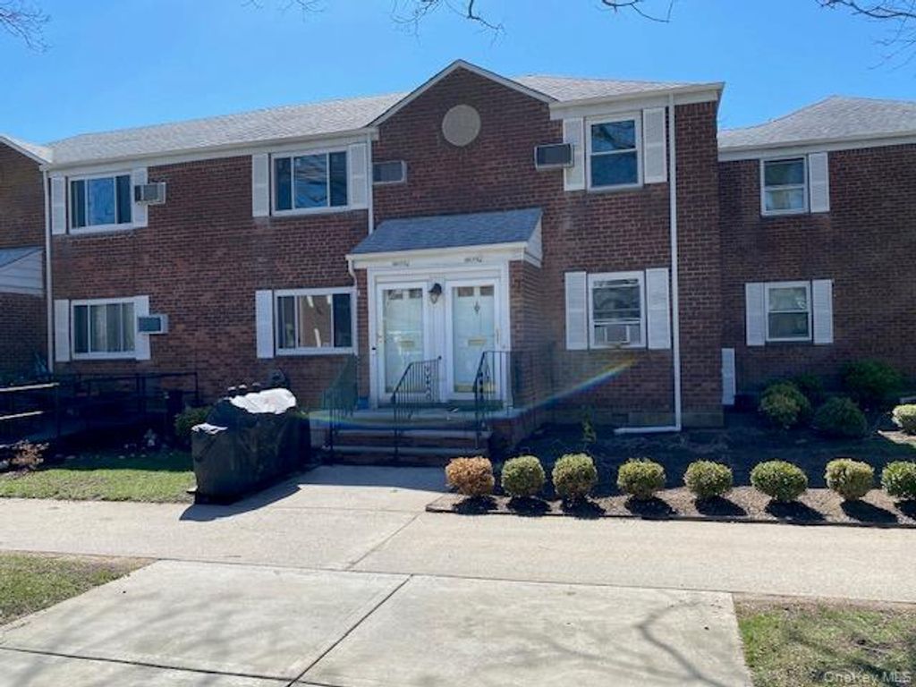 263-17 74th Avenue E-2, Glen Oaks, NY 11004