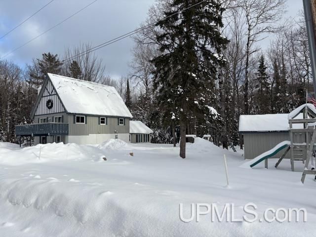 10830 N Blunder Road, Bessemer, MI 49911