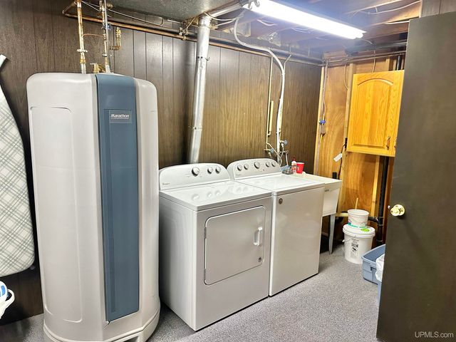 10830 N Blunder Road, Bessemer, MI 49911