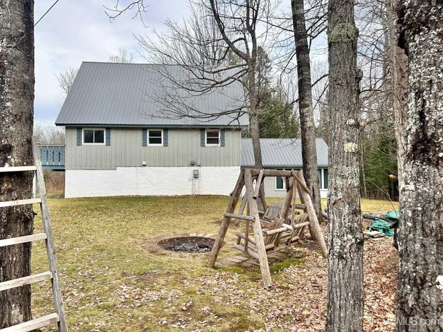 10830 N Blunder Road, Bessemer, MI 49911