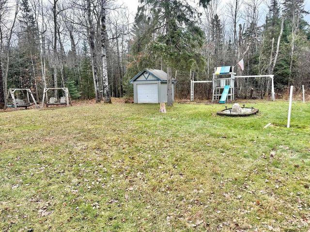 10830 N Blunder Road, Bessemer, MI 49911