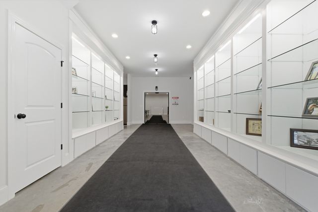 7075 Pinewood Rd, Nunnelly, TN 37137