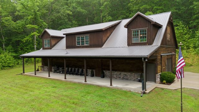 7075 Pinewood Rd, Nunnelly, TN 37137